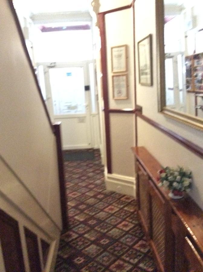 Shazron Hotel Blackpool Eksteriør billede